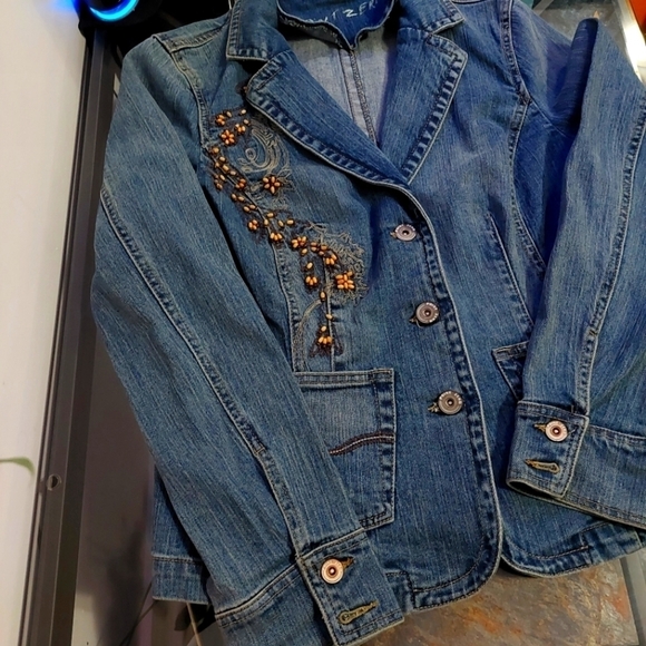 Point Zero Medium Light Blue Jean Jacket with Floral Design Womens XL - Picture 2 of 5